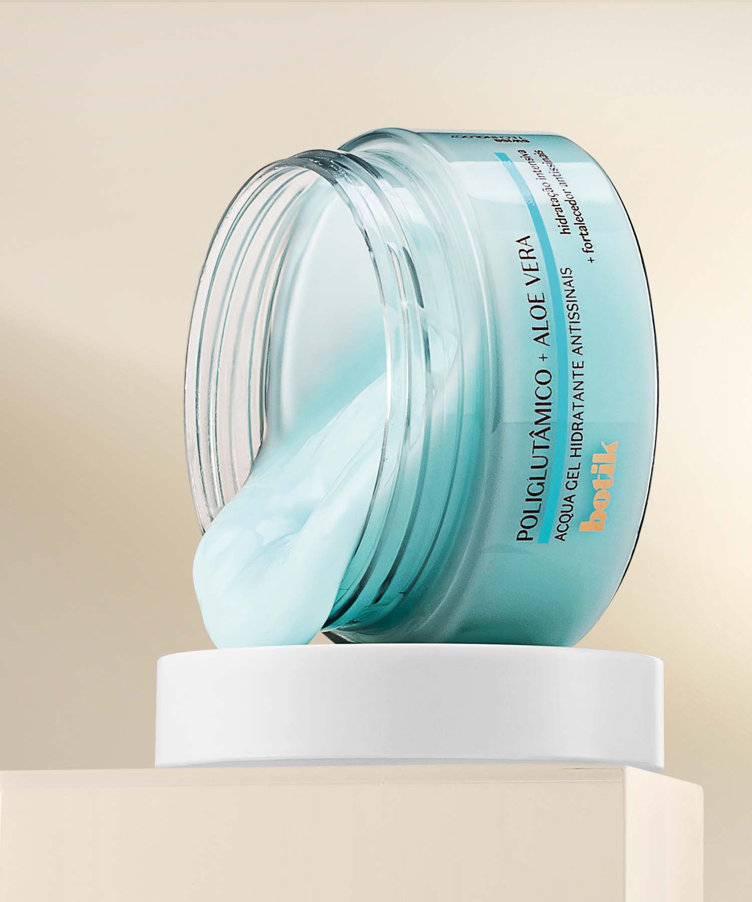 Acqua Gel Hidratante Antissinais Poliglutâmico + Aloe Vera BotikEm 4 semanas: melhoria na aparência de rugas e linhas finas de expressão e melhoria na textura da pele, agora mais lisa.