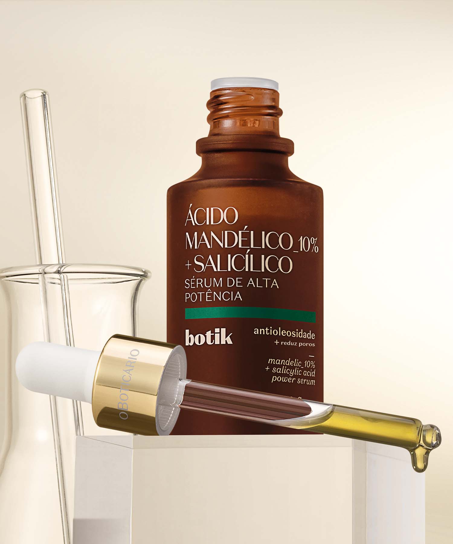 Sérum de Alta Potência Botik Ácido Mandélico e SalicílicoEm 4 semanas: melhoria na textura da pele, desobstrução e redução dos poros visíveis