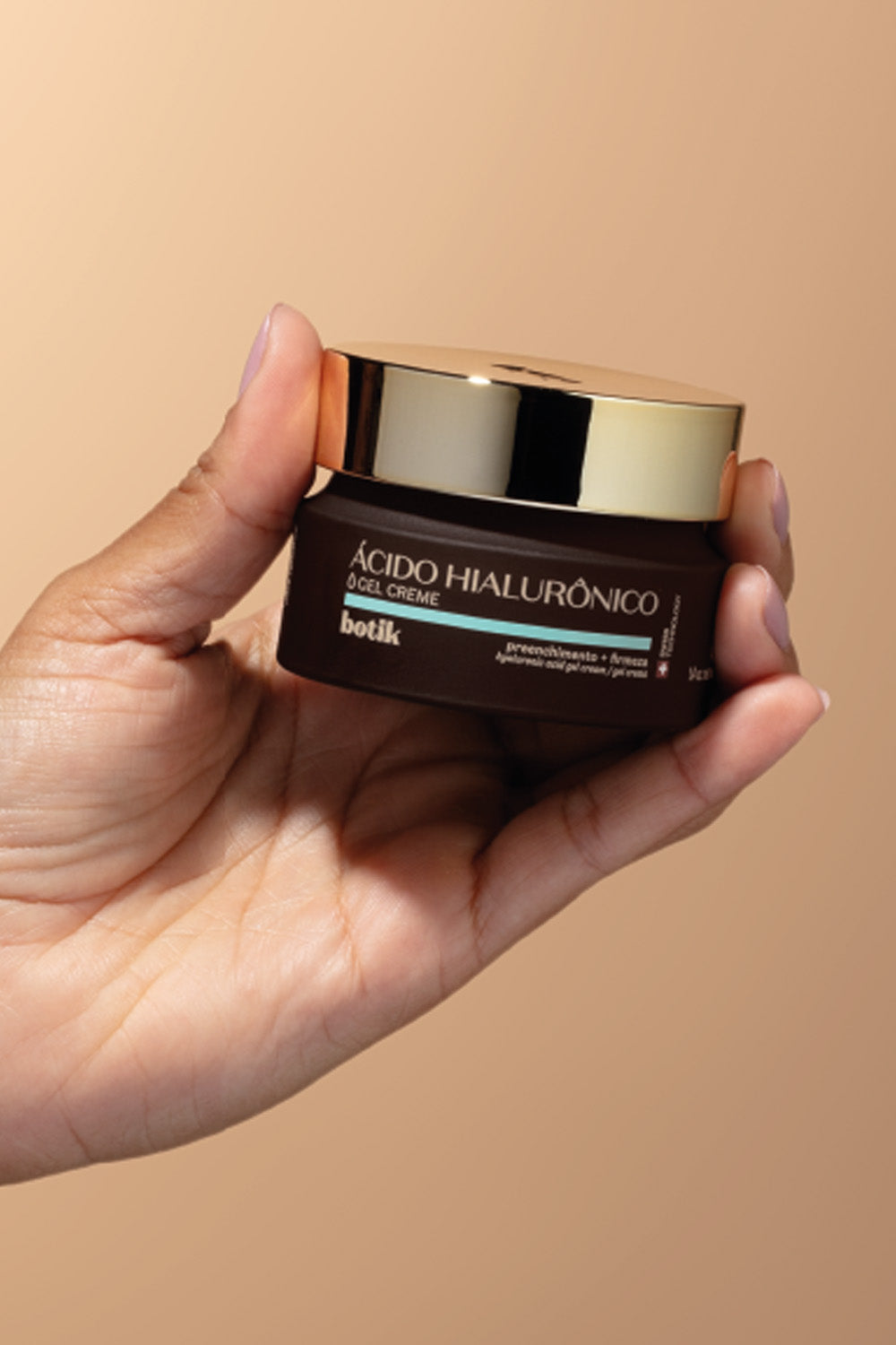 BOTIK GLASS SKINProtocolo de hidratação intensiva Ideal para peles desidratadas e sensíveis, repõe a água, fortalece a barreira cutânea e devolve conforto e elasticidade