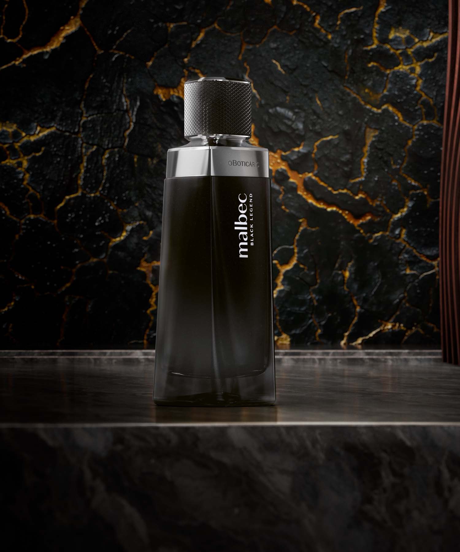 Malbec Black LegendMais denso e resinoso do que o clássico Malbec Black, a versão Legend destaca influências da perfumaria árabe com notas marcantes de couro, sândalo e especiarias frias